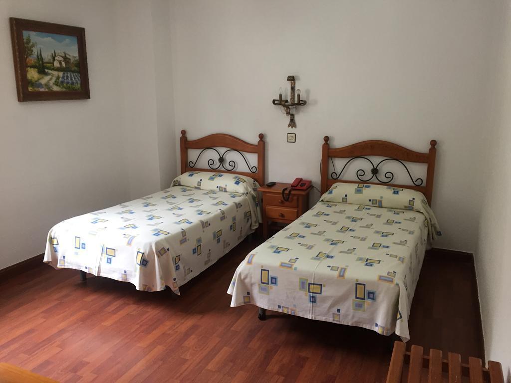 Hostal Pancorbo Exterior photo